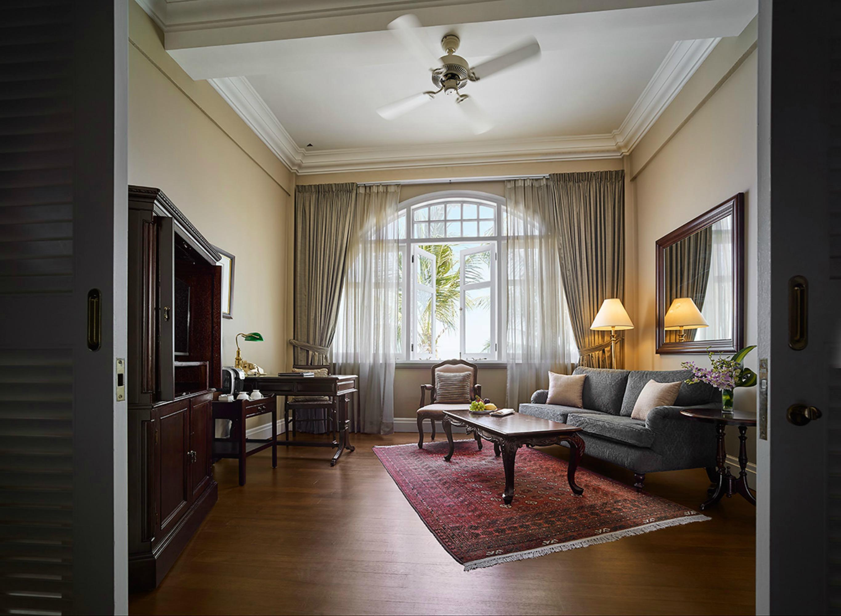 Eastern & Oriental Hotel George Town  Kültér fotó A suite at the E and O